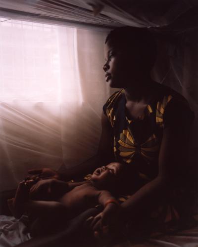 Til 16 days of activism sætter Sex & Samfund og fotograf Sofia Busk fokus på unge piger og kvinder i Kenya, som har født på baggrund af en voldtægt